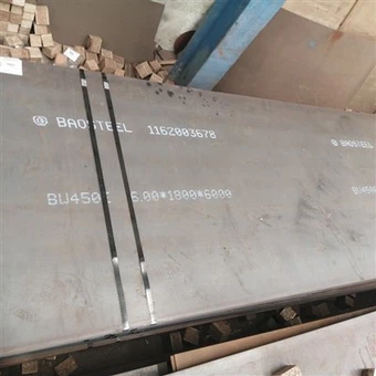NM400 memakai plat keluli tahan